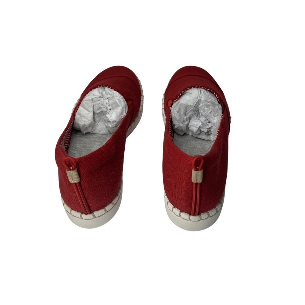 NWT Cloudsteppers by Clarks Women's Red Rouge Slip-on Sneaker Shoes 9 - Picture 4 of 8